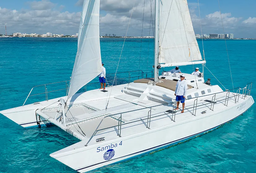 Catamaran Oceanix Essential Cancun